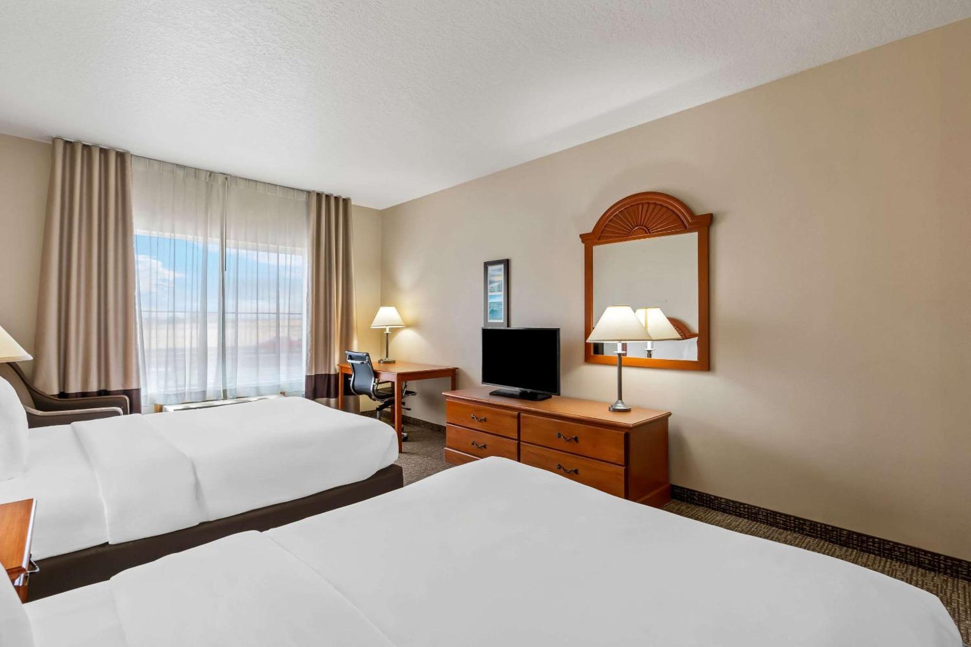 Comfort Inn & Suites Хермистон Экстерьер фото