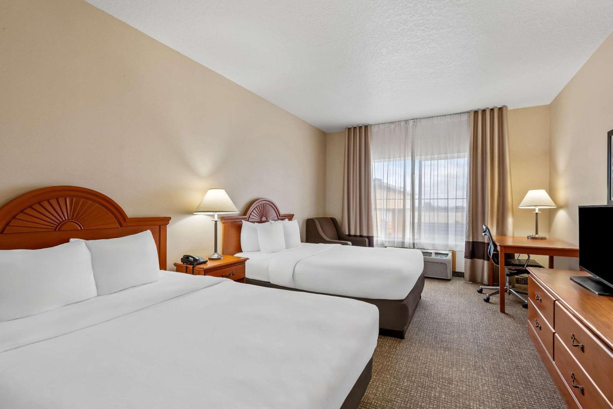 Comfort Inn & Suites Хермистон Экстерьер фото
