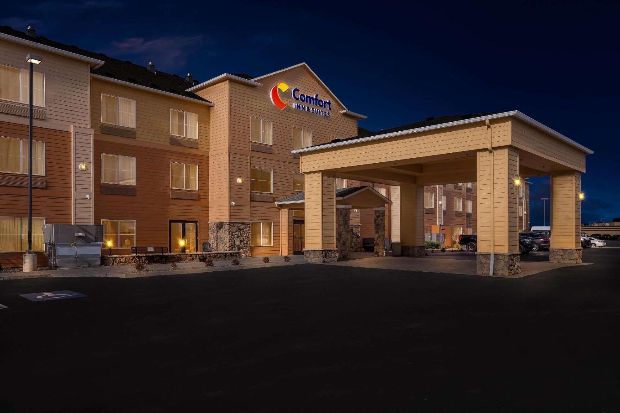 Comfort Inn & Suites Хермистон Экстерьер фото